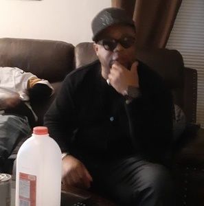 Meet your Posher, Lonnie